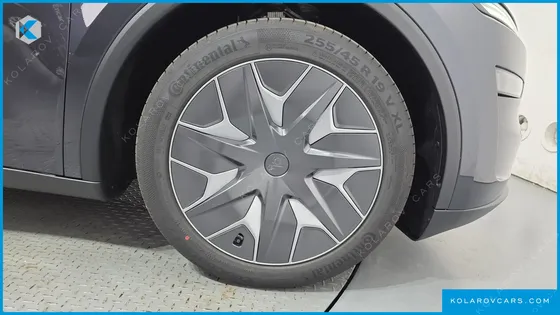 TESLA MODEL Y L LONG RANGE AWD