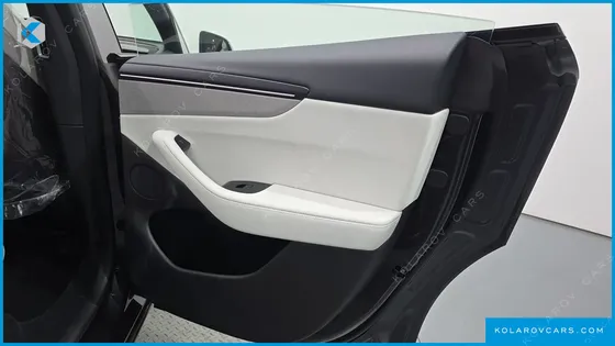 TESLA MODEL Y L LONG RANGE AWD