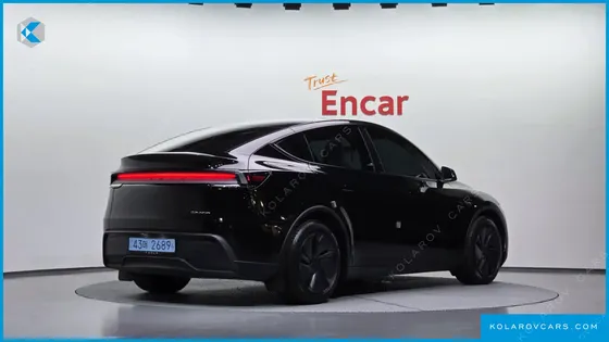 TESLA MODEL Y LONG RANGE AWD