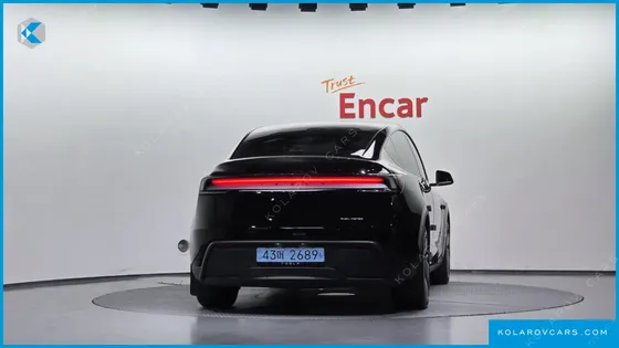 TESLA MODEL Y LONG RANGE AWD