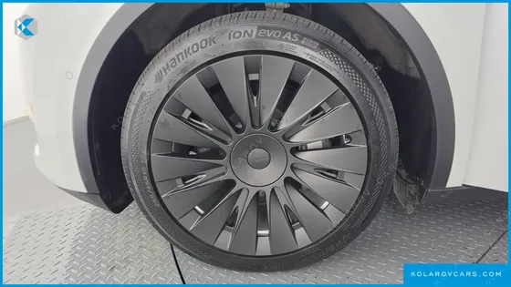 TESLA MODEL Y LONG RANGE AWD