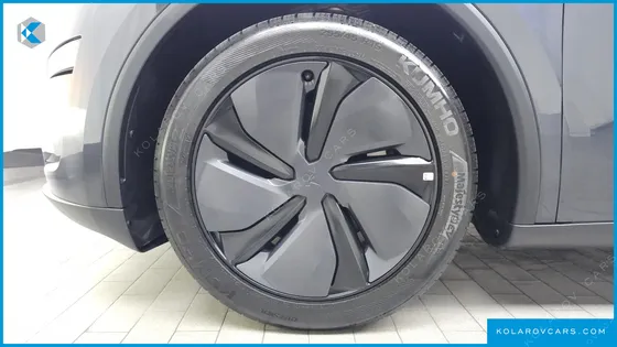 TESLA MODEL Y PREMIUM LONG RANGE AWD