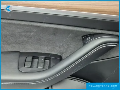 TESLA MODEL Y RWD