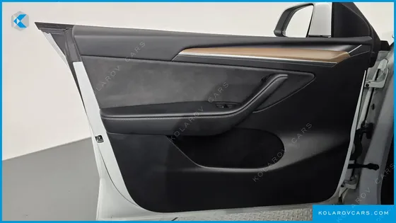 TESLA MODEL Y RWD