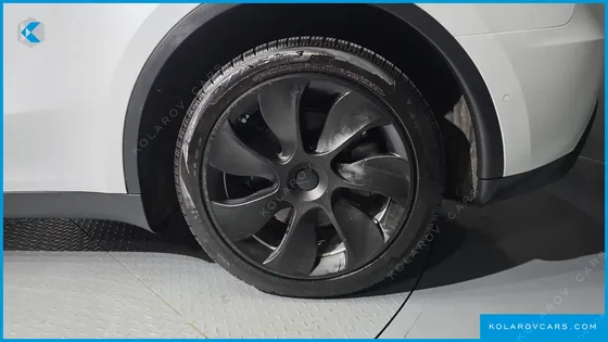 TESLA MODEL Y LONG RANGE AWD