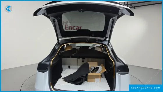 TESLA MODEL Y PREMIUM LONG RANGE AWD