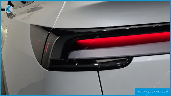 TESLA MODEL Y PREMIUM LONG RANGE AWD