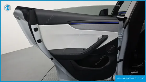 TESLA MODEL Y PREMIUM LONG RANGE AWD
