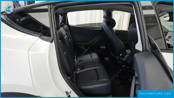 TESLA MODEL Y STANDARD RANGE RWD
