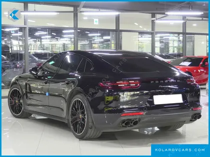 PORSCHE PANAMERA 4.0 TURBO