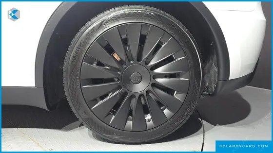 TESLA MODEL Y RWD
