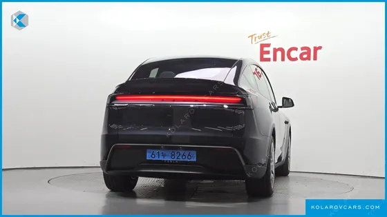 TESLA MODEL Y L LONG RANGE AWD