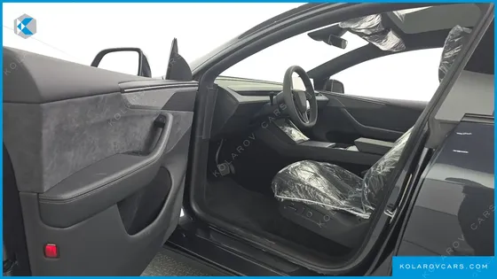 TESLA MODEL Y L LONG RANGE AWD