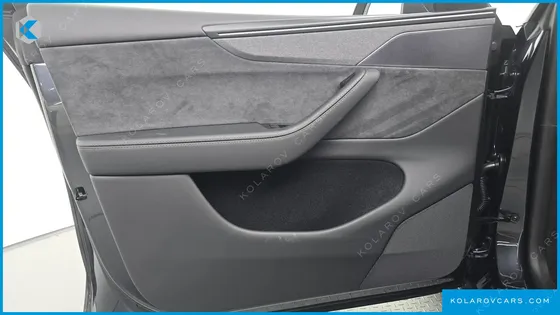 TESLA MODEL Y L LONG RANGE AWD