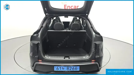 TESLA MODEL Y L LONG RANGE AWD