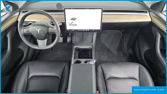 TESLA MODEL Y RWD