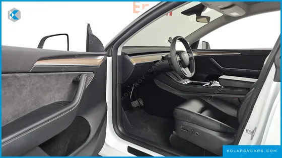 TESLA MODEL Y RWD
