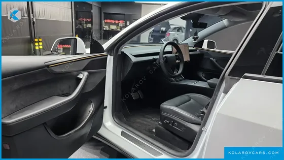 TESLA MODEL Y LONG RANGE AWD