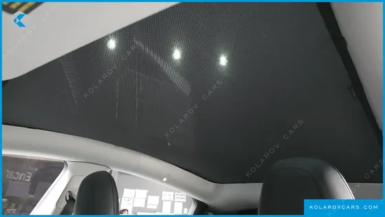TESLA MODEL Y STANDARD RANGE RWD