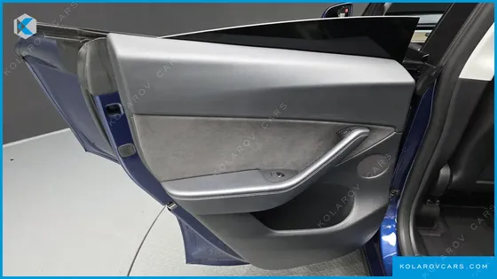 TESLA MODEL Y STANDARD RANGE RWD