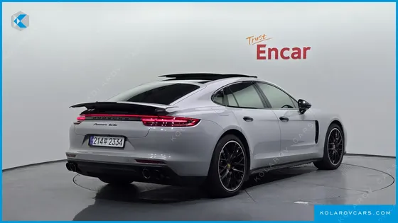 PORSCHE PANAMERA 4.0 TURBO