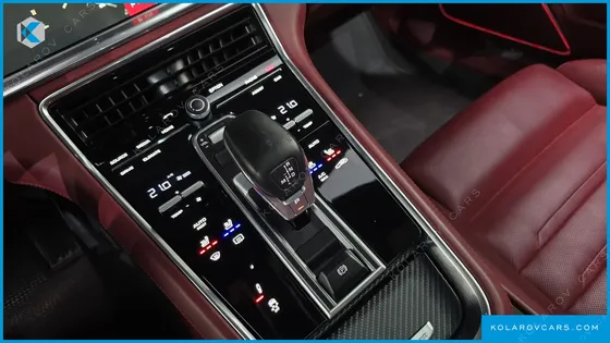 PORSCHE PANAMERA 4.0 TURBO