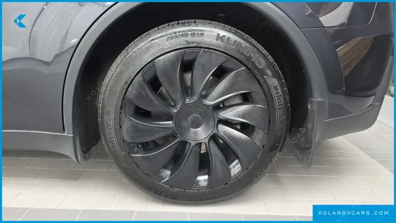 TESLA MODEL Y RWD