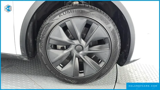 TESLA MODEL Y RWD