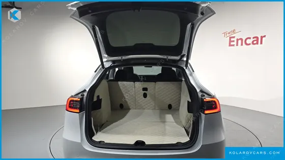 TESLA MODEL Y LONG RANGE AWD