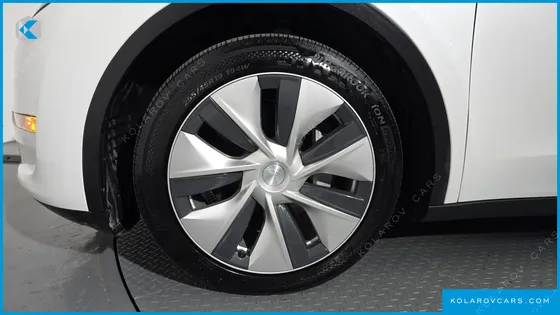 TESLA MODEL Y LONG RANGE AWD