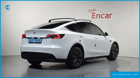 TESLA MODEL Y LONG RANGE AWD
