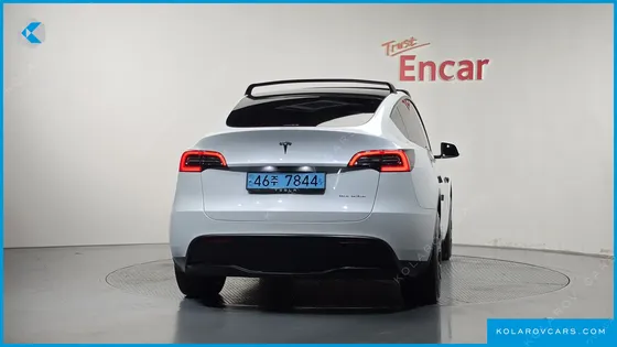 TESLA MODEL Y LONG RANGE AWD