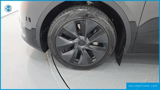TESLA MODEL Y LONG RANGE AWD
