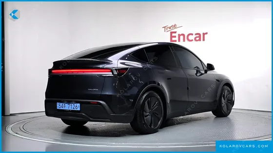 TESLA MODEL Y PREMIUM LONG RANGE AWD