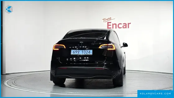 TESLA MODEL Y LONG RANGE AWD