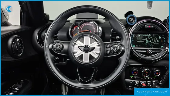 MINI CLUBMAN UNTIED SUIT EDITION