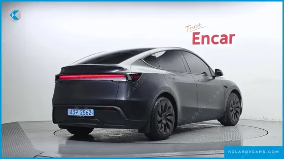 TESLA MODEL Y RWD
