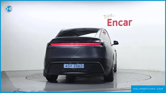 TESLA MODEL Y RWD