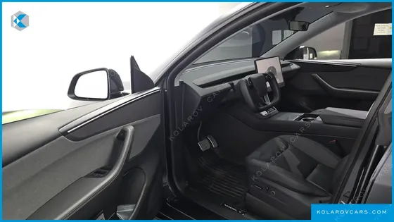 TESLA MODEL Y RWD