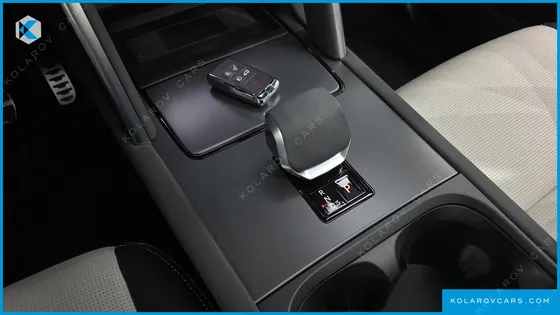 LAND ROVER DISCOVERY SPORT P250 DYNAMIC SE