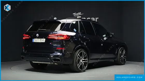 BMW X5 M50I