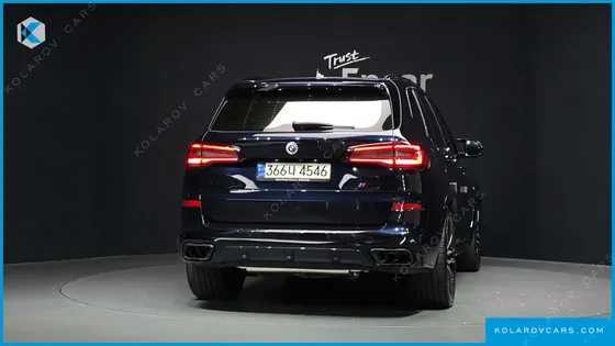 BMW X5 M50I