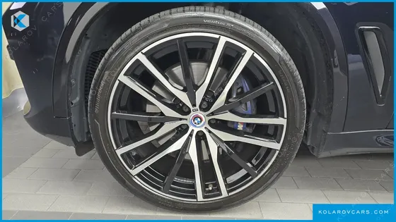 BMW X5 M50I