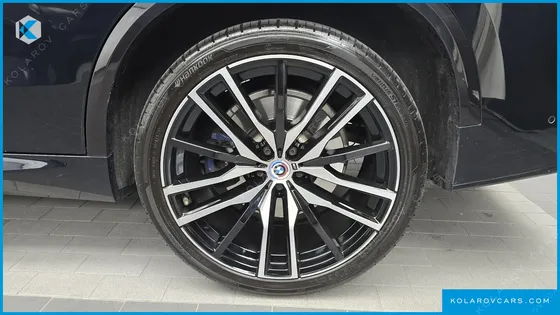 BMW X5 M50I