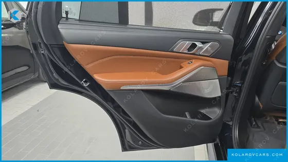 BMW X5 M50I