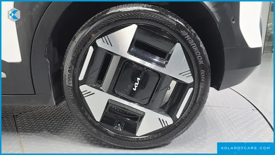 KIA EV3 STANDARD 2WD