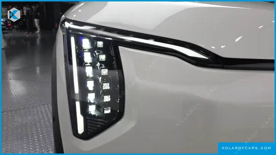 KIA EV3 STANDARD 2WD