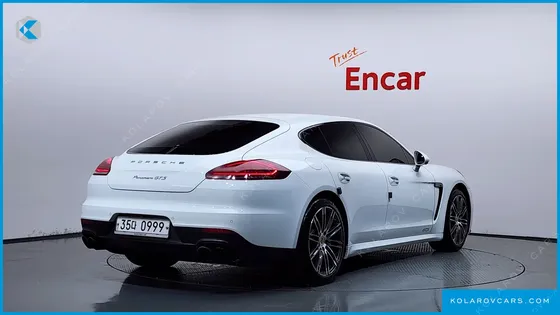 PORSCHE PANAMERA 4.8 GTS