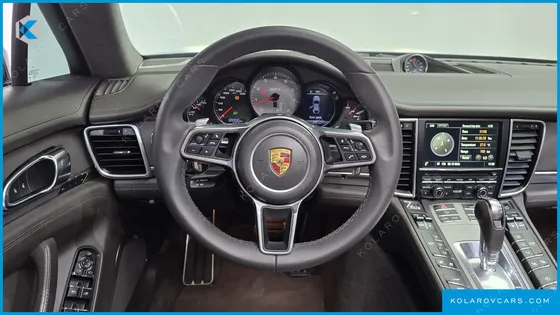 PORSCHE PANAMERA 4.8 GTS