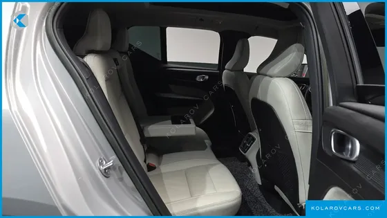 VOLVO XC40 B4 ULTIMATE BRIGHT